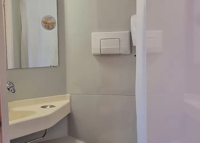 Premiere Classe Montlucon Victor Hotel